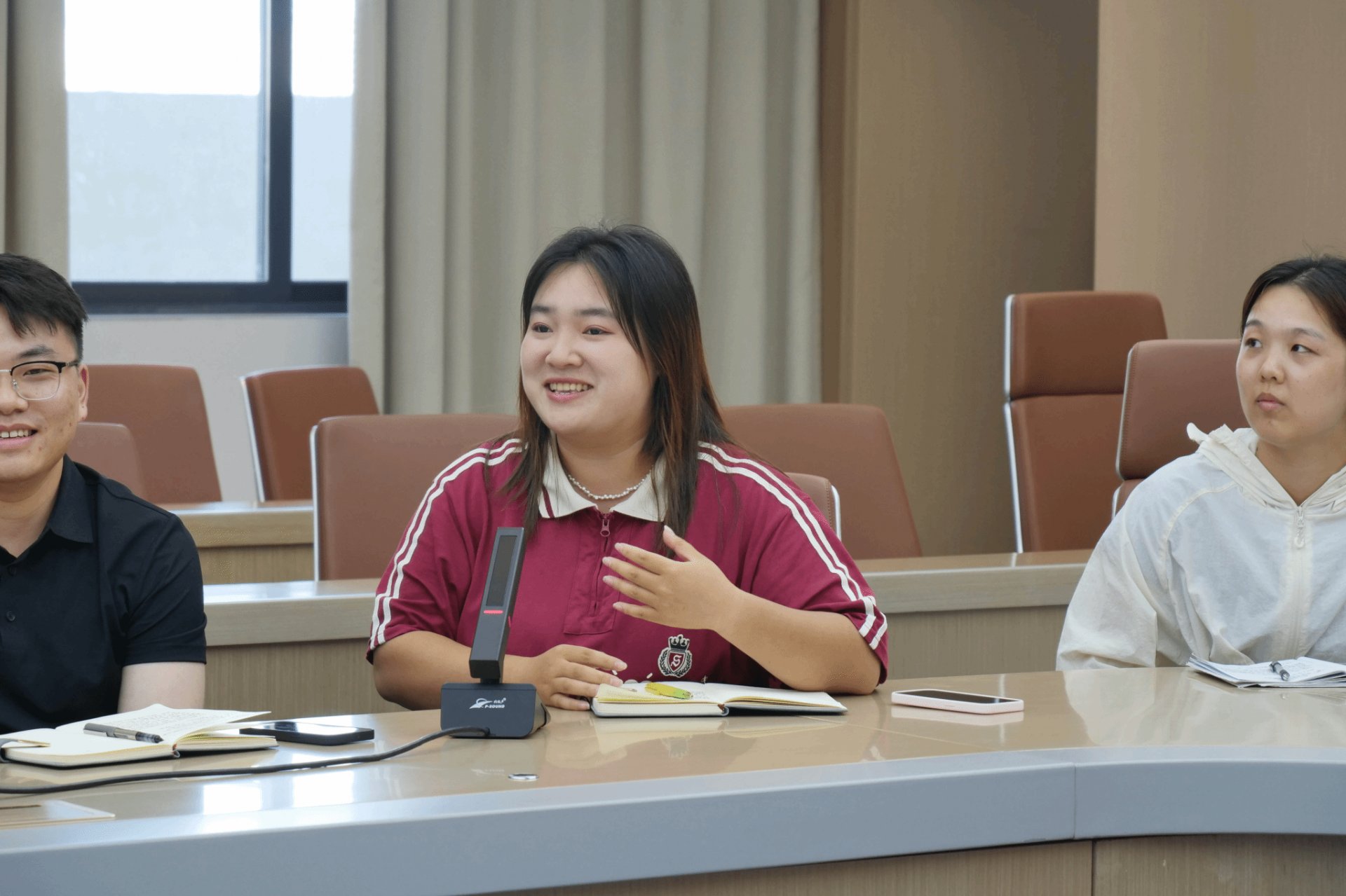 毕业生追踪调查交流会并举行了广西校友