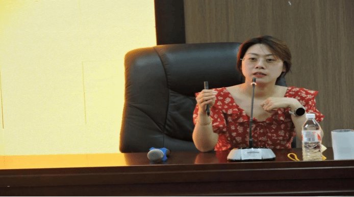 汲取奋斗力量