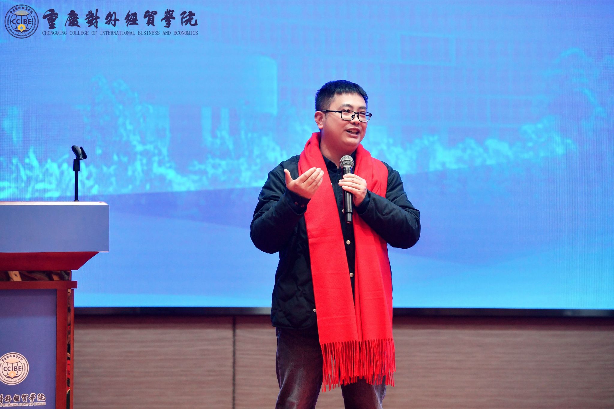 督导专员何大海